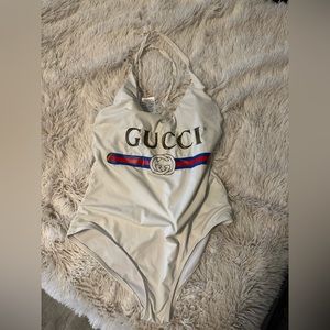 Gucci  swinsuit  never used